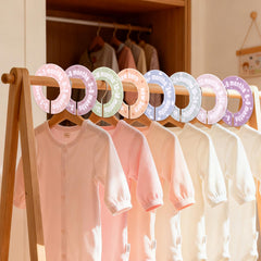 Fukaisu age labels for 0-24 months help sort baby clothes efficiently.