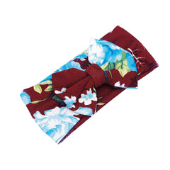 Galabloomer lightweight blanket ideal for warmer months and airy wraps.