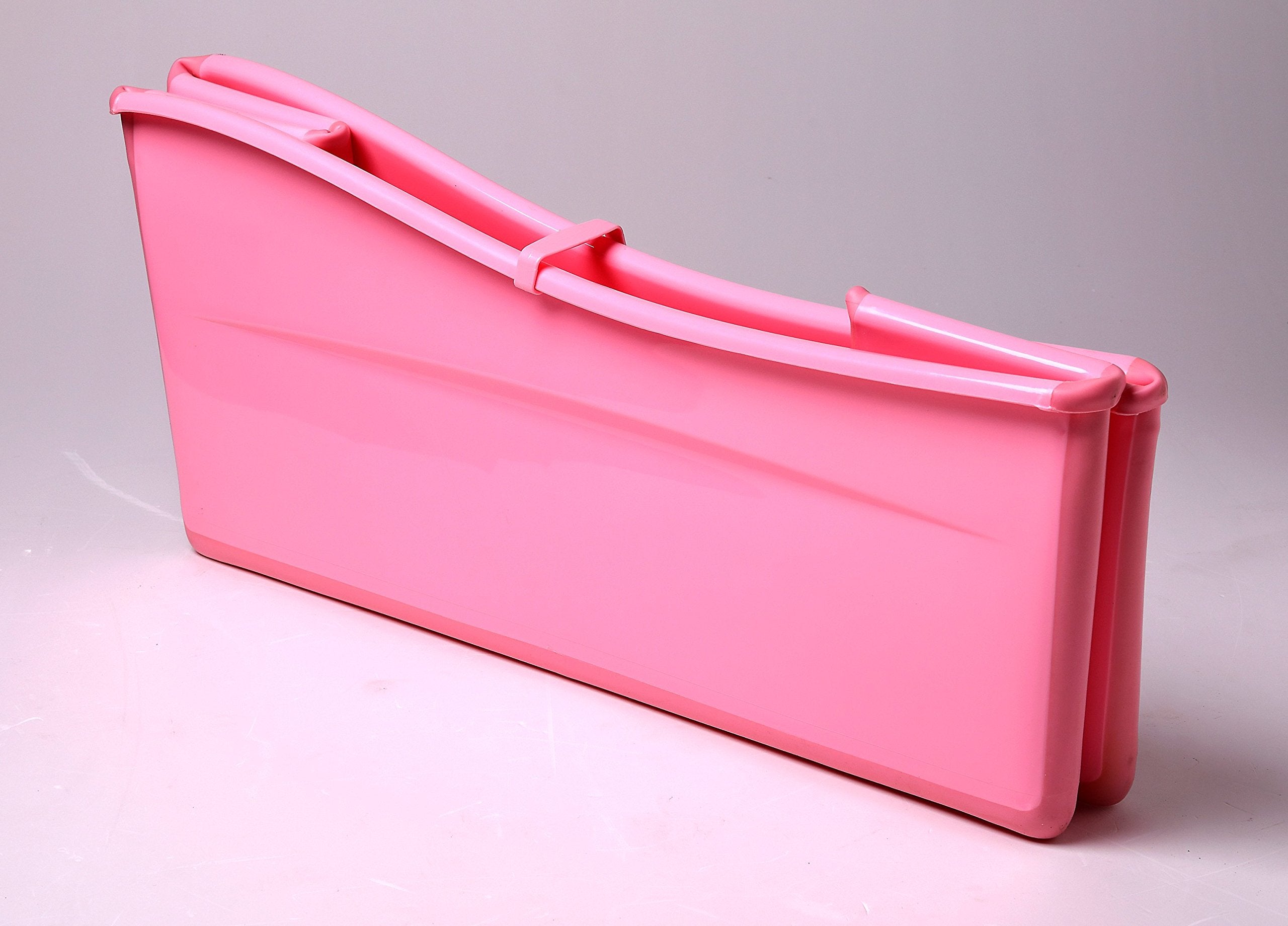 Ganen Baby Bath Tub Portable Pink in use during bath time.