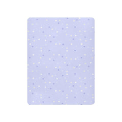Gbjiemia elastic-fit crib sheet ensures snug fit on standard mattresses.