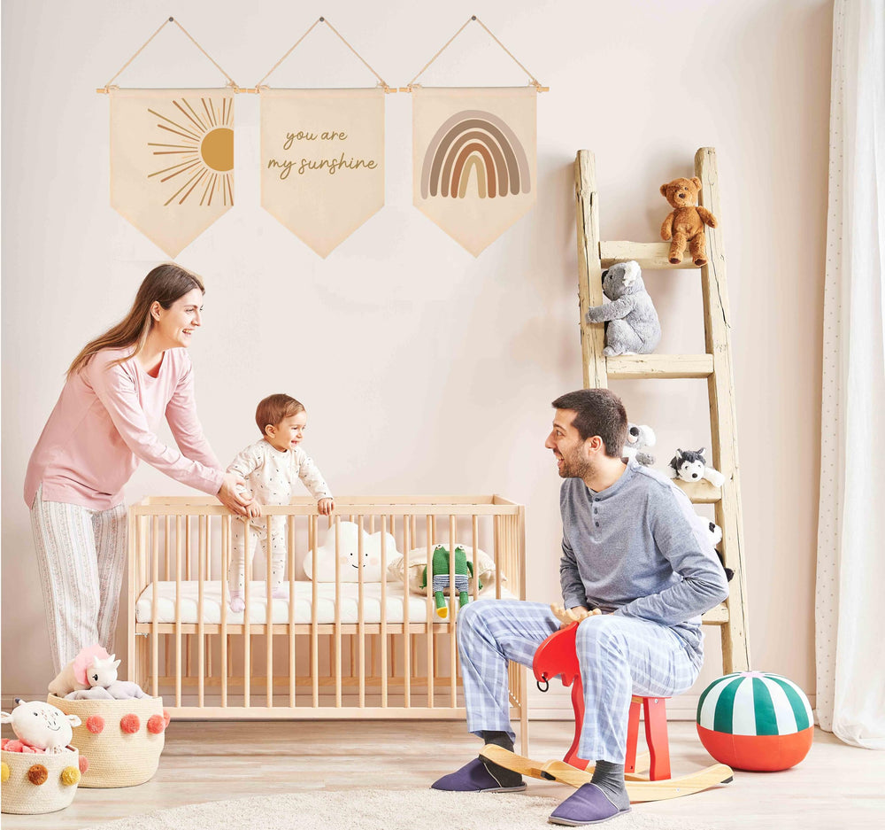 GEANHIL Hanging banner includes twine and wooden stick for easy display.