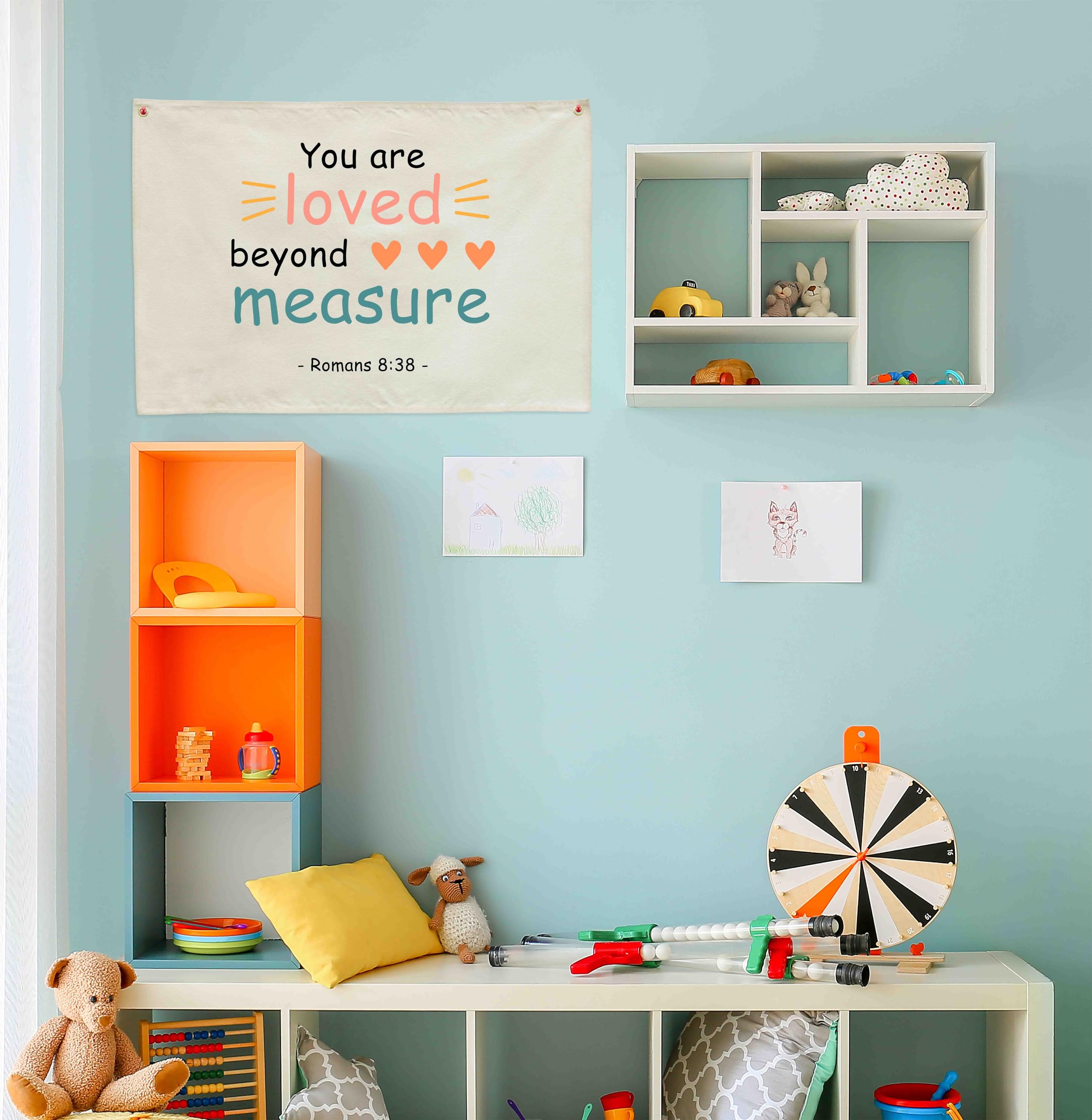 GEANHIL front door banner creates a welcoming entry with inspiration.