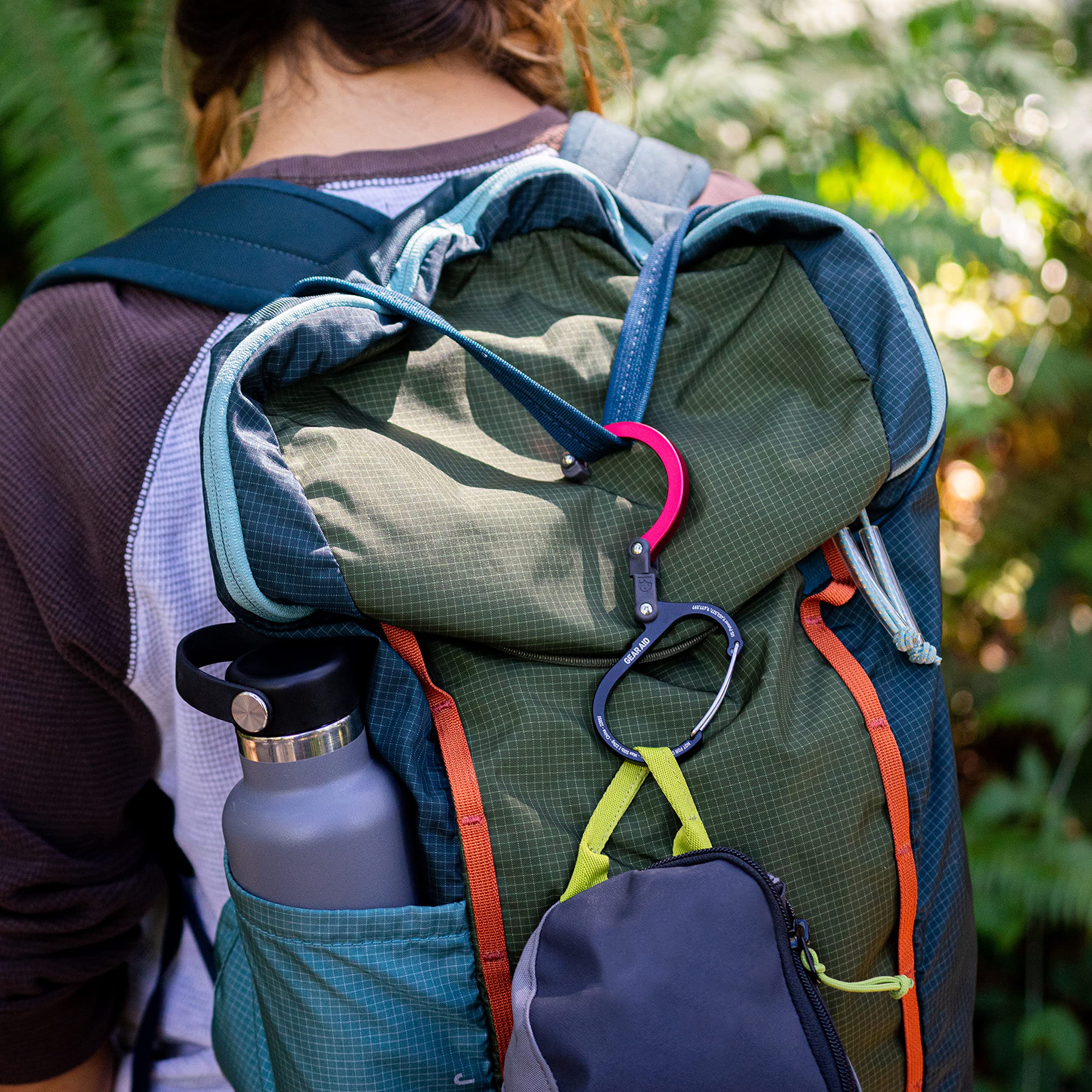 GEAR AID HeroClip Small holds up to 50 lbs for bags and gear