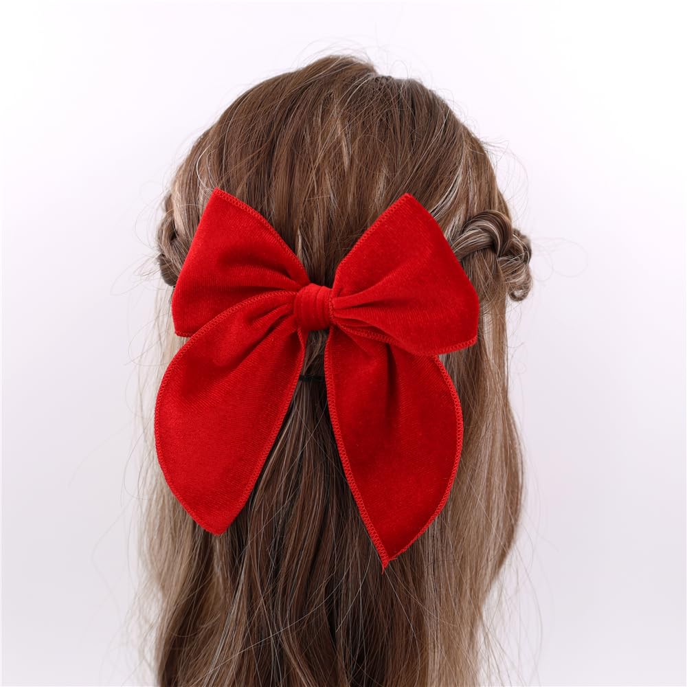 Gebelle durable velvet bow clip showing secure alligator grip.