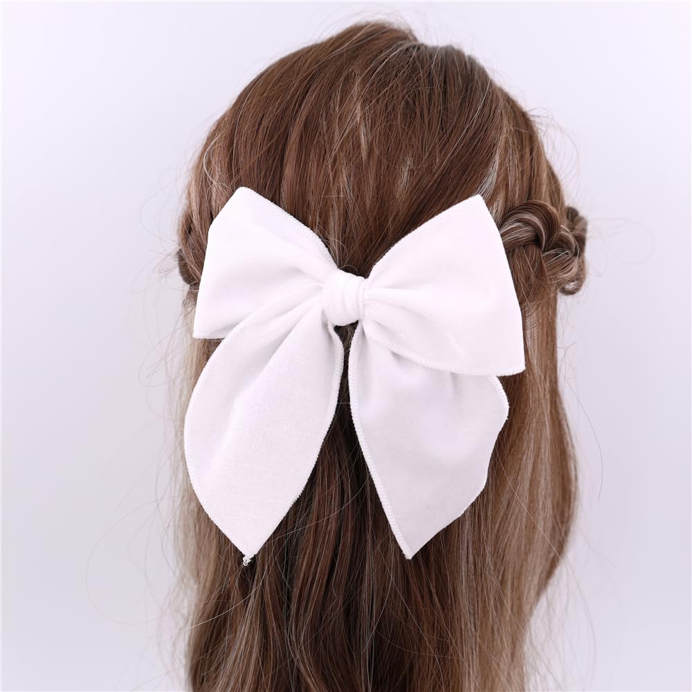 Gebelle alligator clip design keeps hair in place reliably.