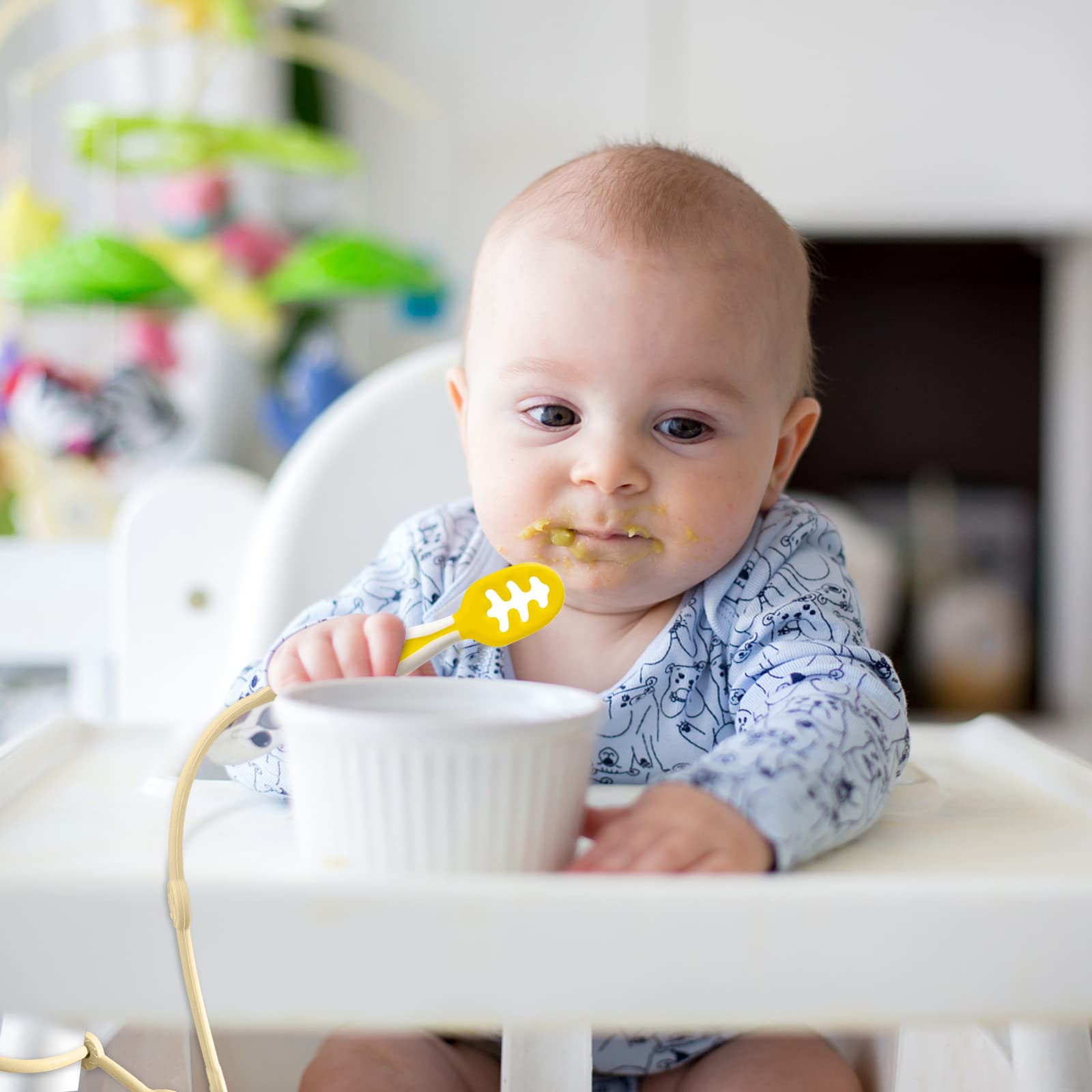 Gelinor BPA-free silicone strap designed for safe mealtimes