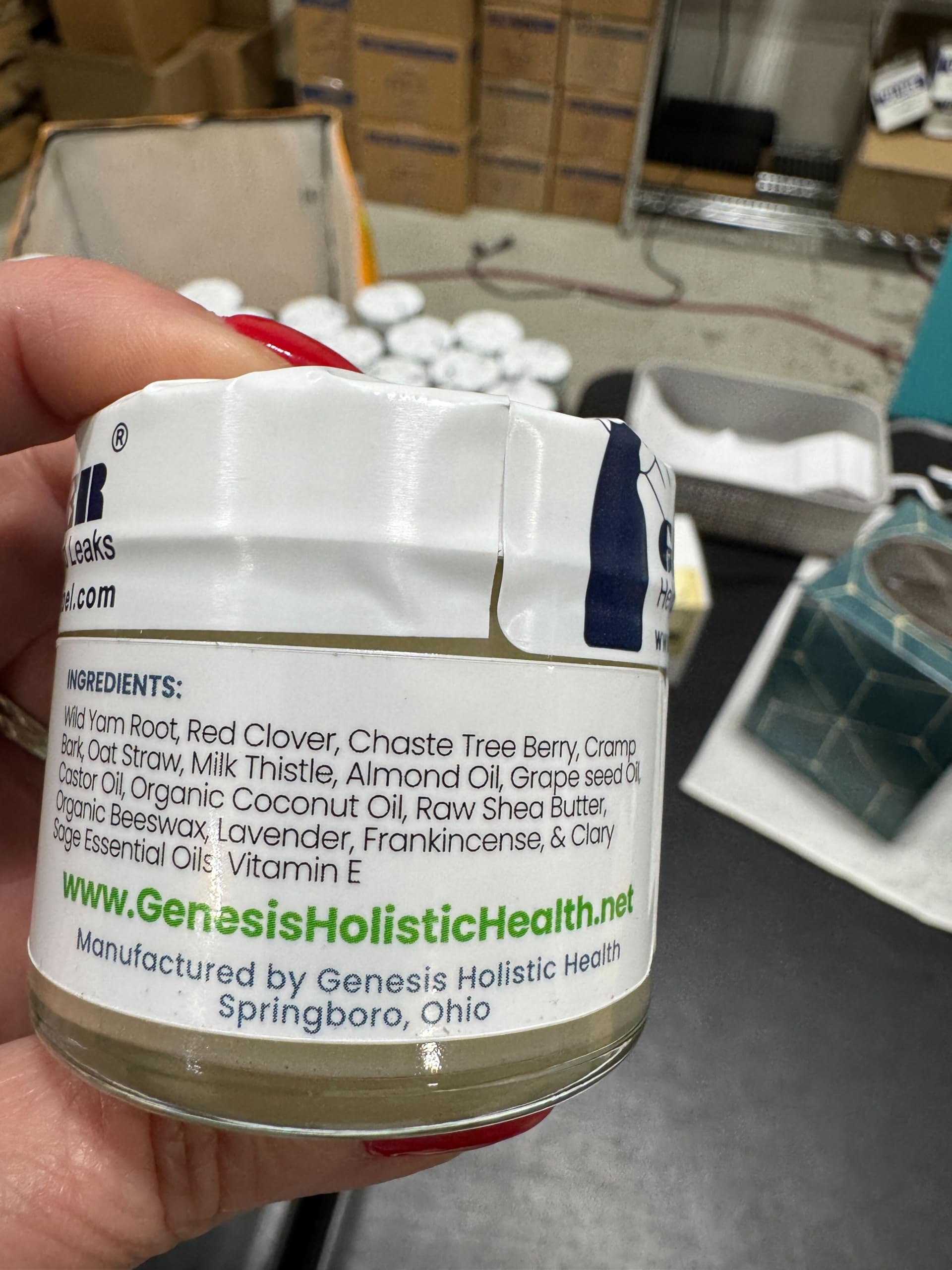 Genesis Wild Yam Root Cream application illustration, demonstrating quick absorption without residue.