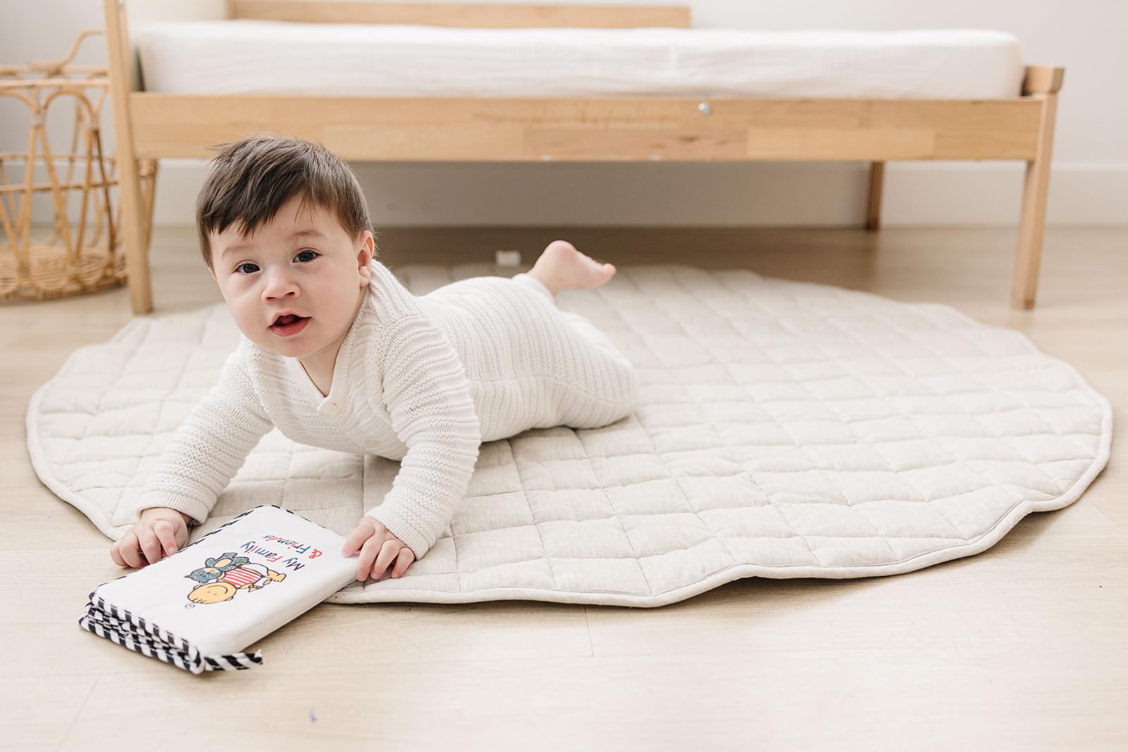Genius Baby Toys toddler-friendly layout supports early memory keeping.