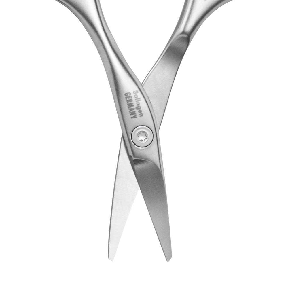 Lifetime guarantee badge for GERMANIKURE manicure tools