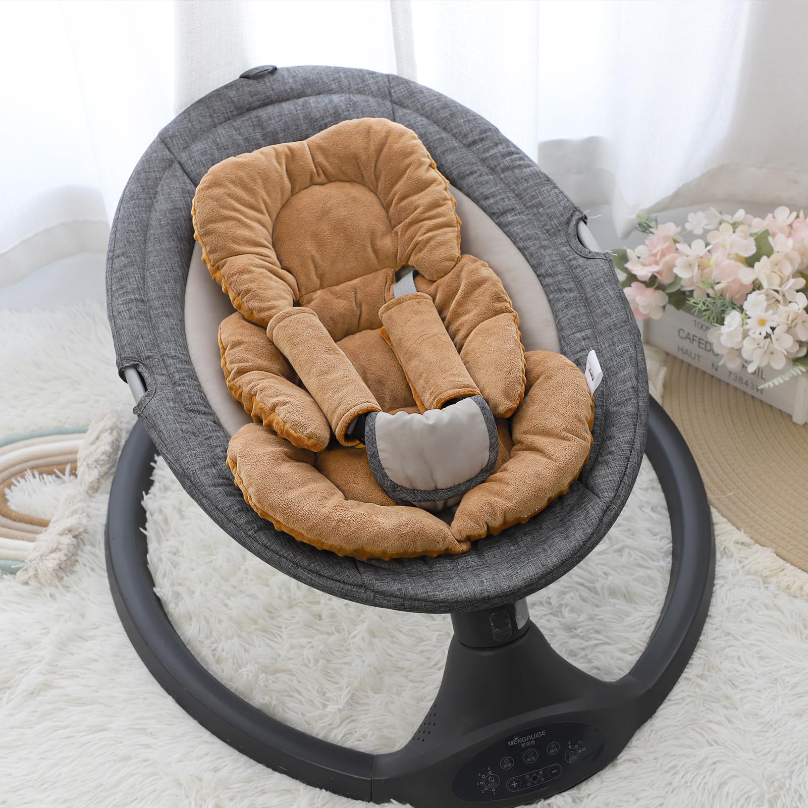 GFU baby travel cushion brown pairs well with most strollers and car interiors.