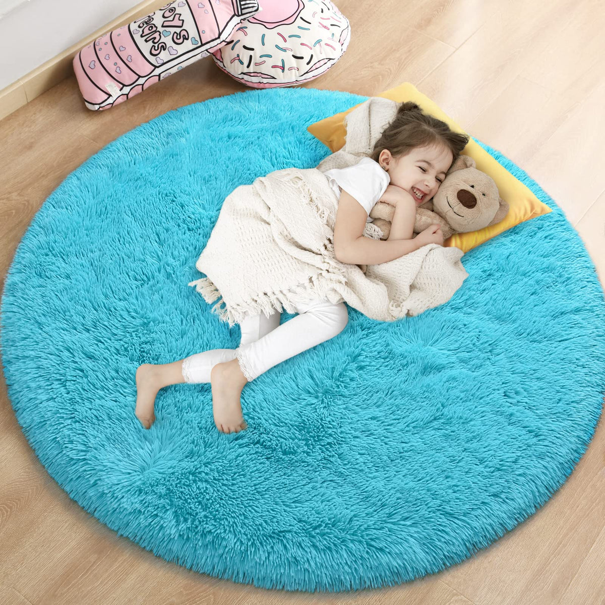 Gifeas blue round rug in kids room with soft warmth for playtime