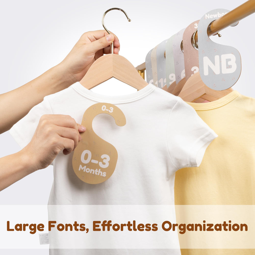 Giftacity 12-18 months dividers keep clothing sorted for the next growth spurts.