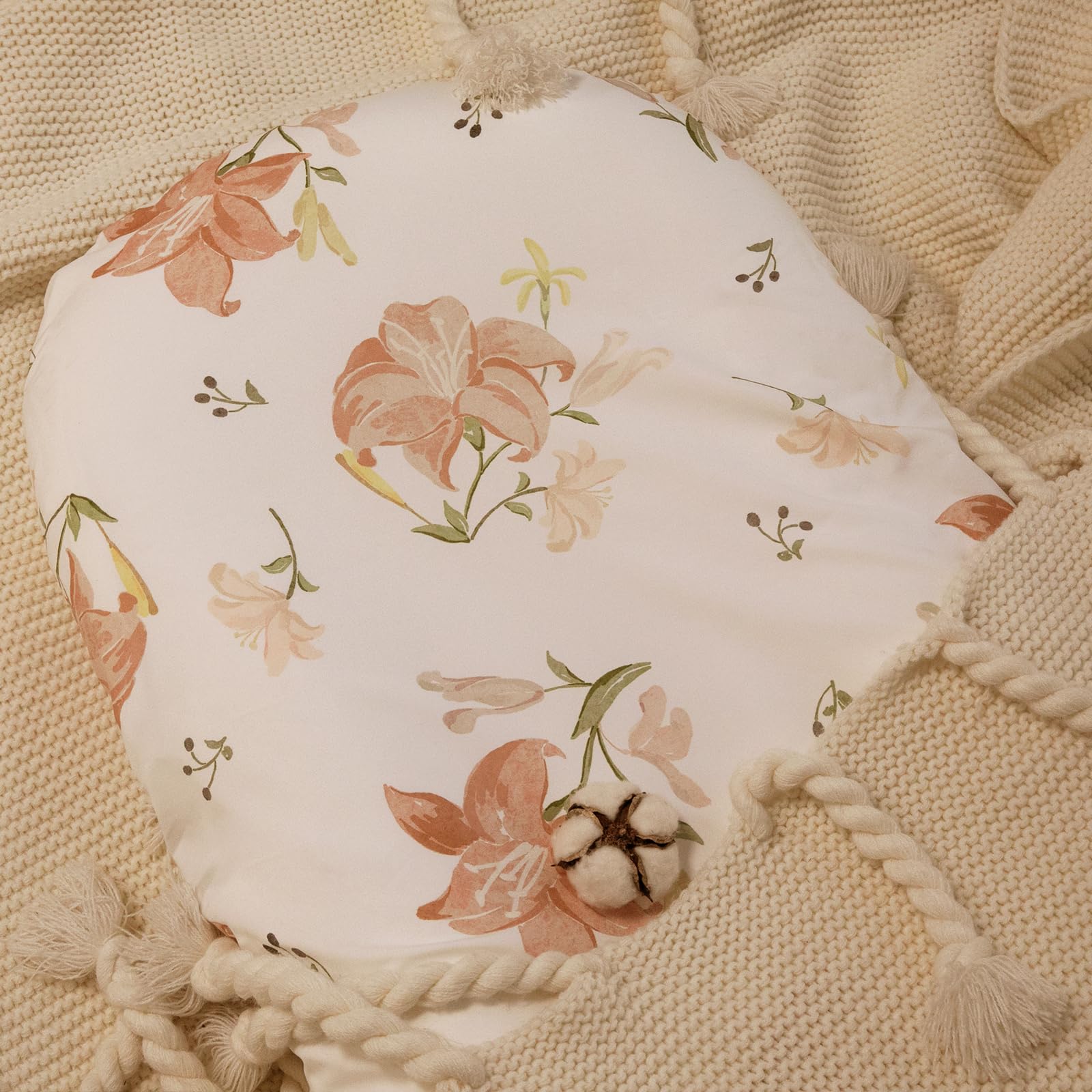 GLLQUEN BABY bassinet sheet is easy to install for busy nights