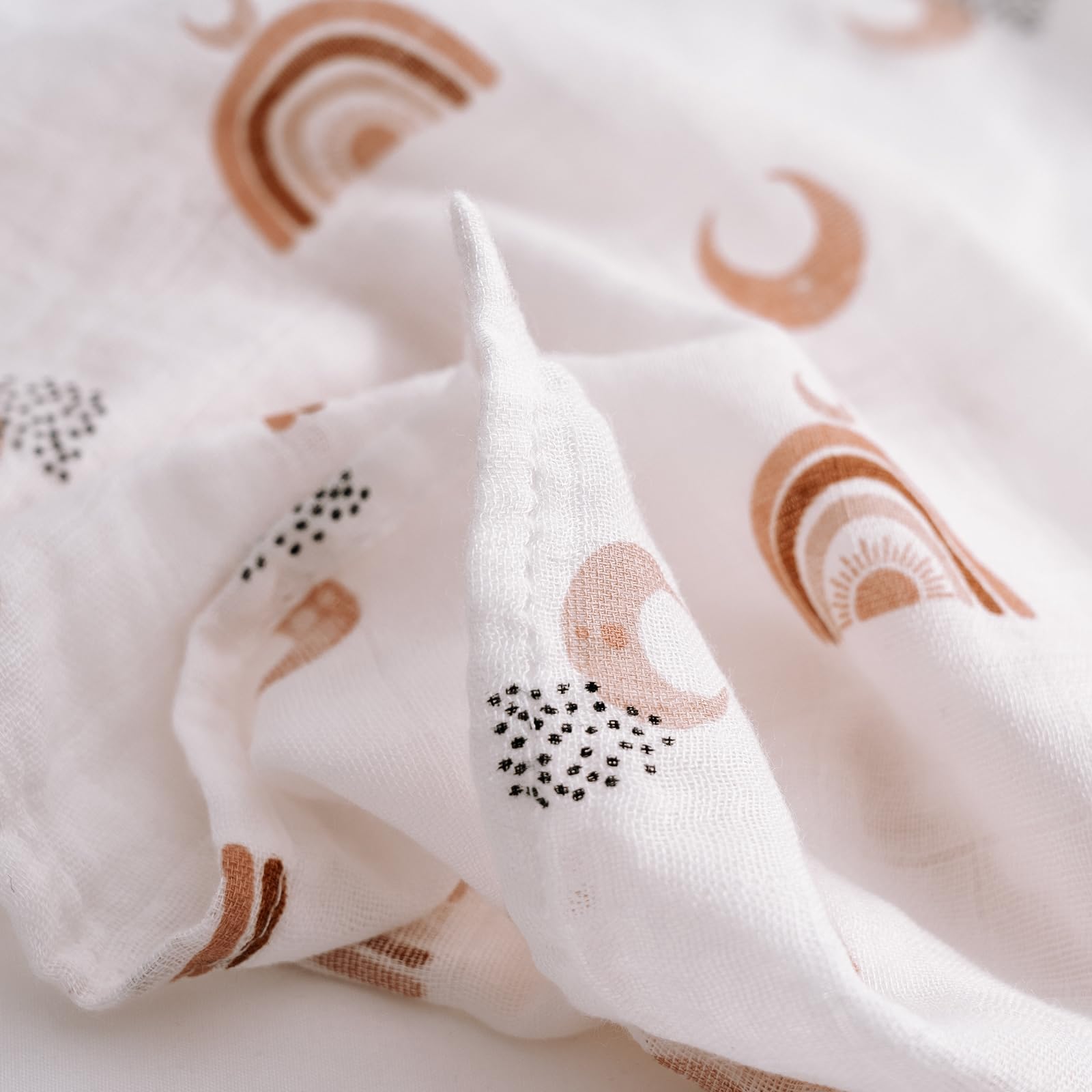 GLLQUEN BABY breathable muslin sun blanket with gentle coverage