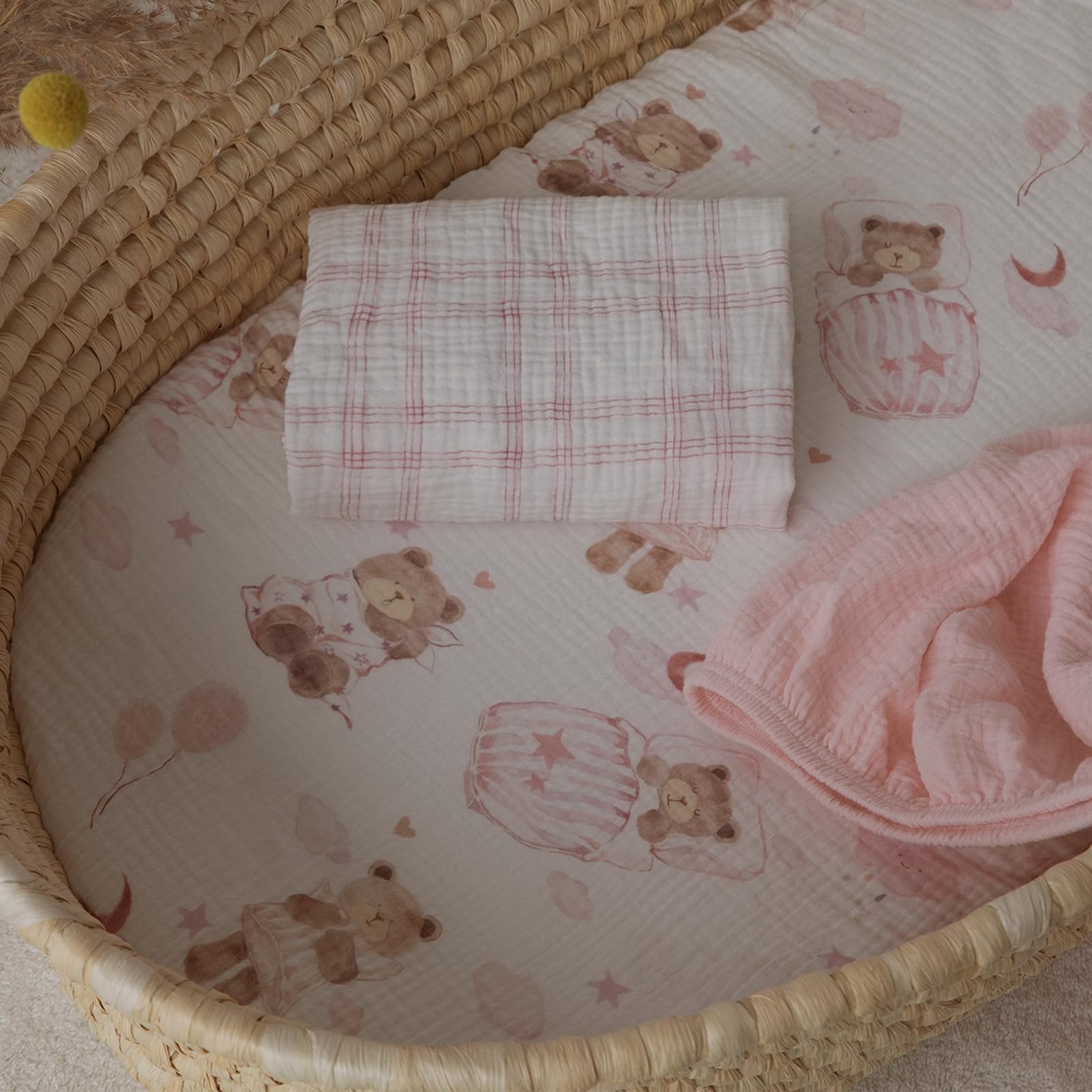 Deluxe gift box includes three bassinet sheets for busy parents