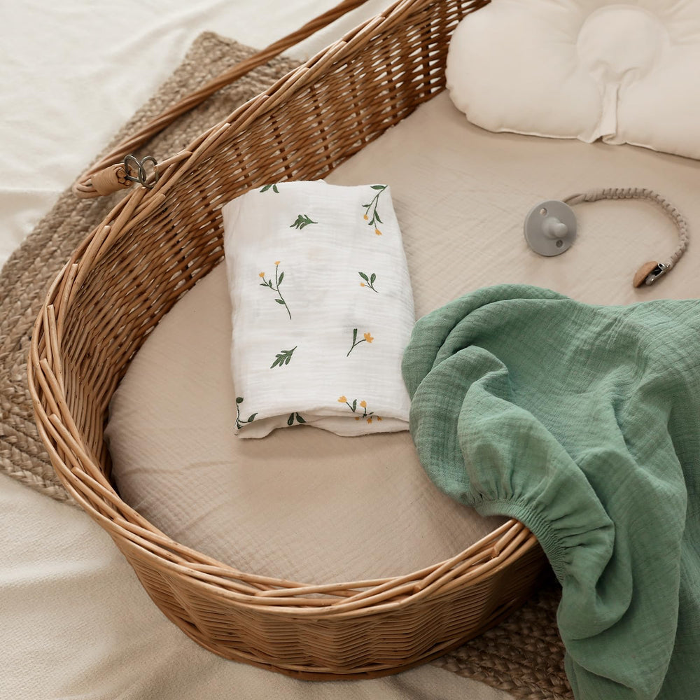 Gllquen Baby muslin cotton sheets keep baby skin dry and comfy