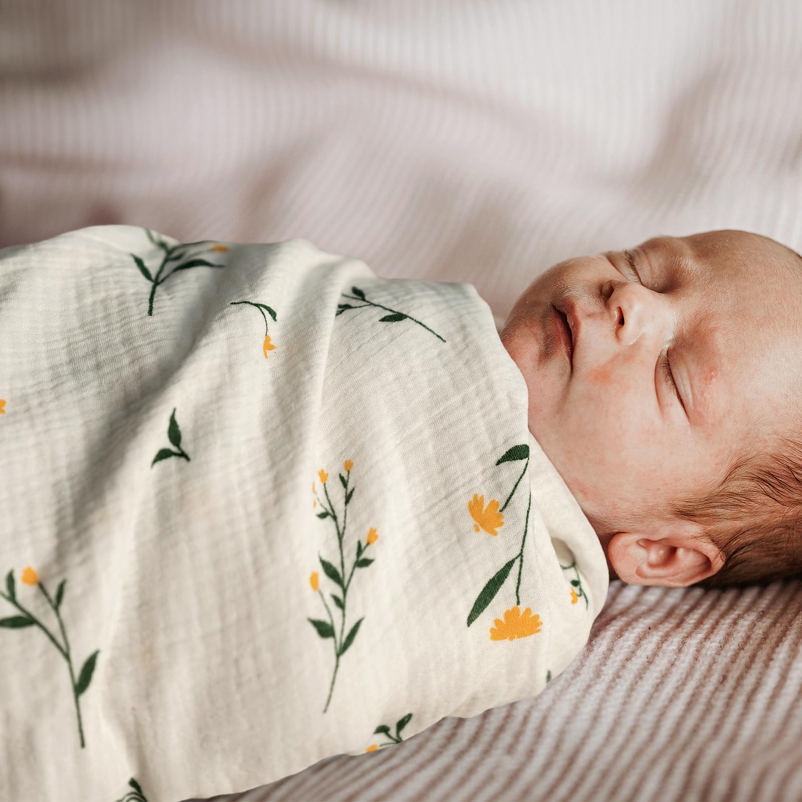 GLLQUEN BABY blanket used as stroller sunshade lightweight and breathable