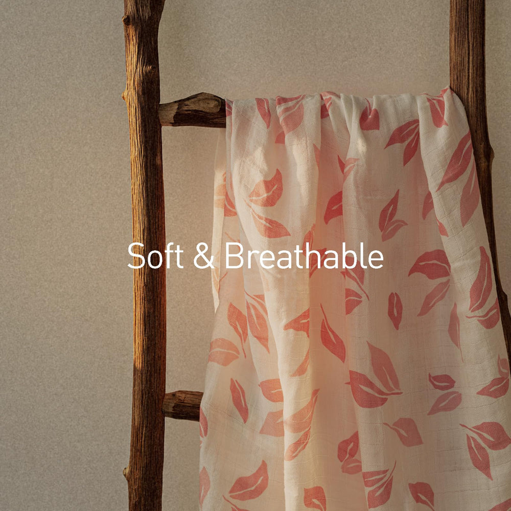 GLLQUEN BABY lightweight travel blanket ideal on the go.