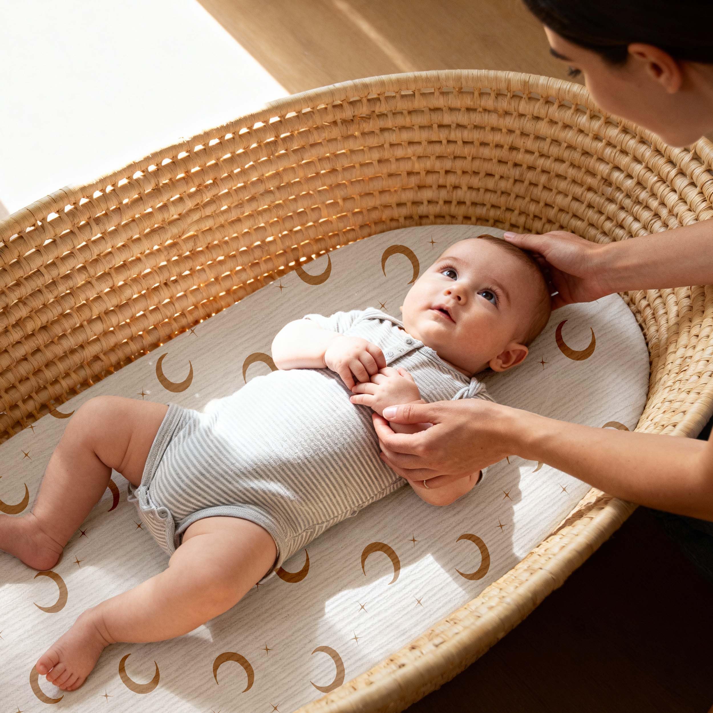 Gllquen Baby sheets easy-clean machine washable for busy nights