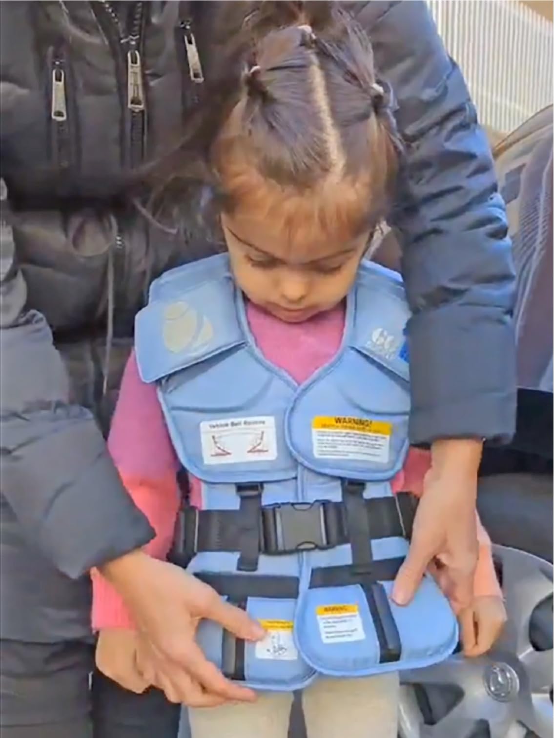 Gokiz 801 vest adjustable straps provide a customizable fit for growing children