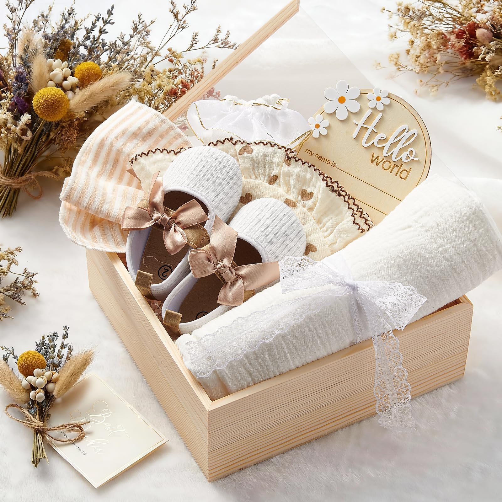Golray wood milestone card captures precious first moments.