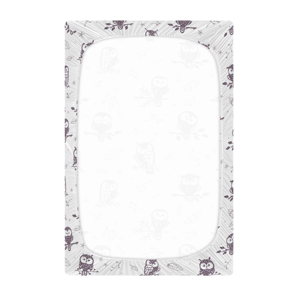 GOODOLD Crib sheet with elastic edge stays in place on mattresses.