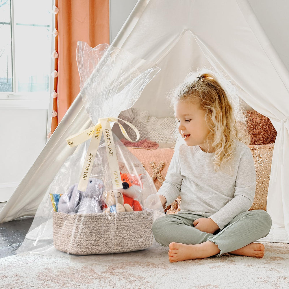 Sturdy side handles on Goodpick Baskets simplify moving around the home.