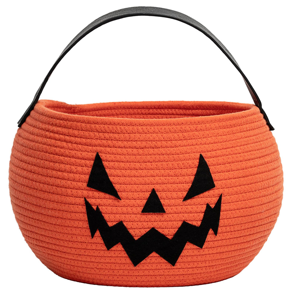 Goodpick pumpkin basket for Halloween with a friendly jack-o-lantern face, ideal for kids