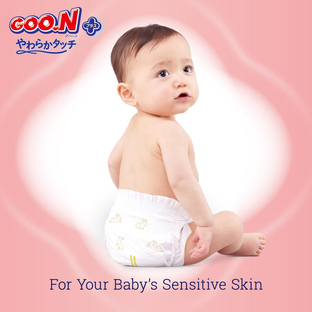 GOO.N Plus+ diaper demonstrates fast absorption to help with leaks