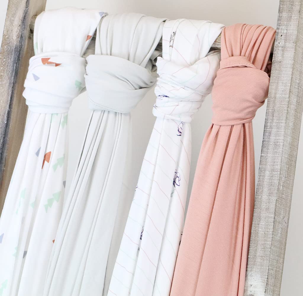GooseWaddle machine-washable care-friendly blanket ready for busy families.