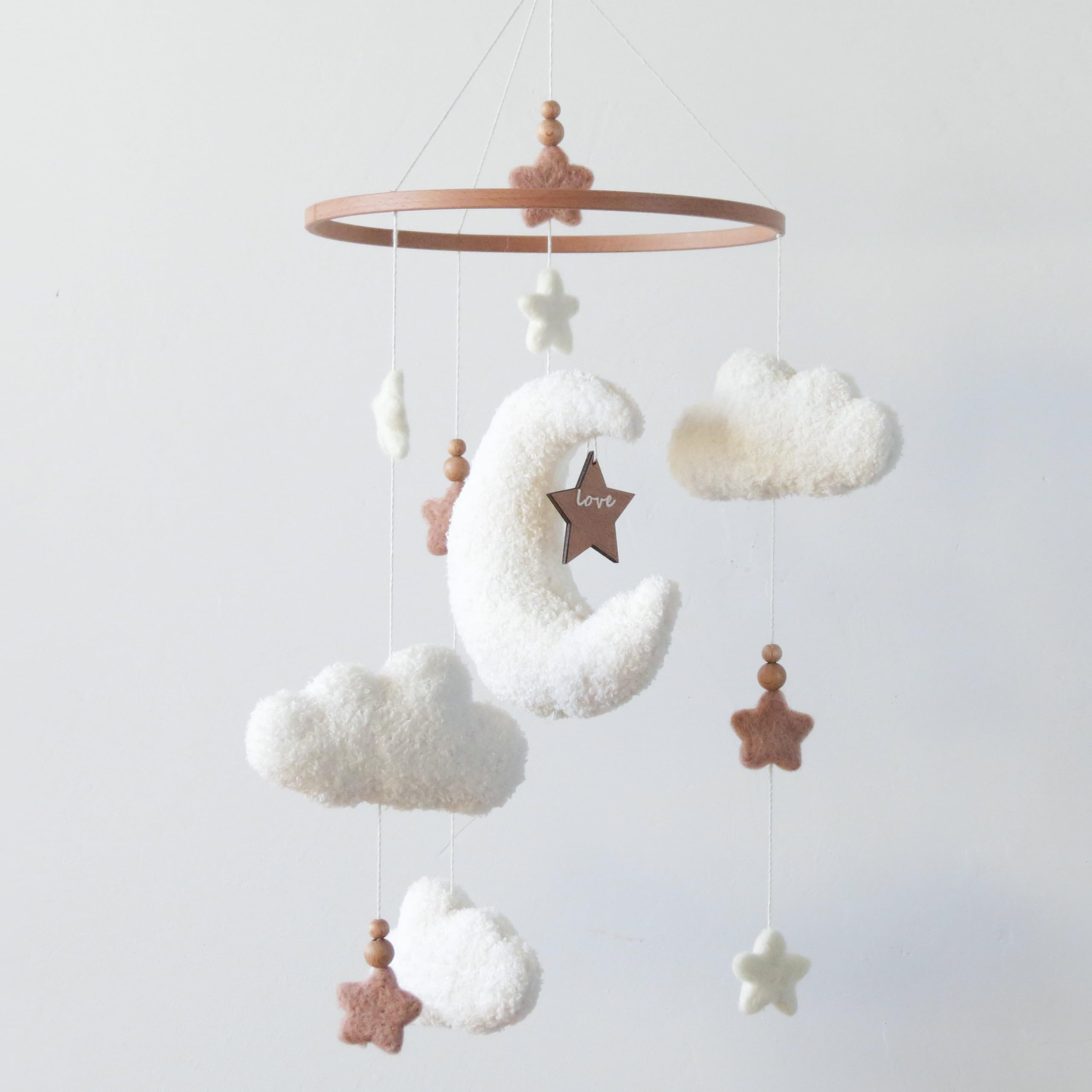 Goukurlsma neutral nursery decor ambience with gentle clouds and stars