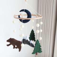 GOUKURLSMA forest mountains design supports calm nap transitions.