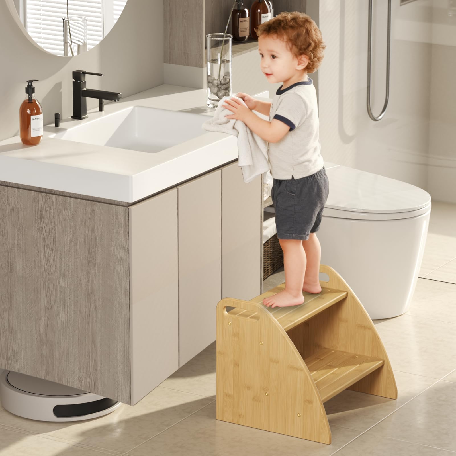 Gredak anti-slip bases provide secure footing on tile or hardwood.