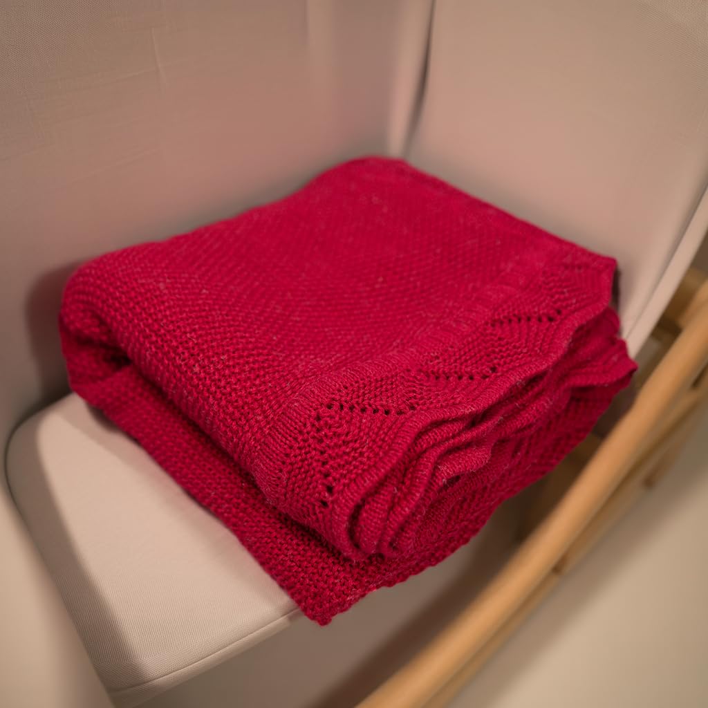 Grewear Baby Knit Blanket gift-ready design suits baby showers.
