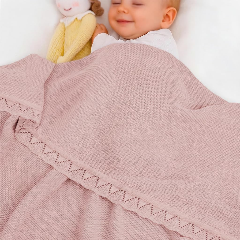 Grewear baby knit blanket shows soft cotton texture for cozy, skin-friendly snuggles.
