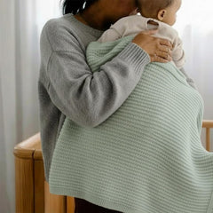 Grewear beige knit blanket in soft touch for cozy daily moments.