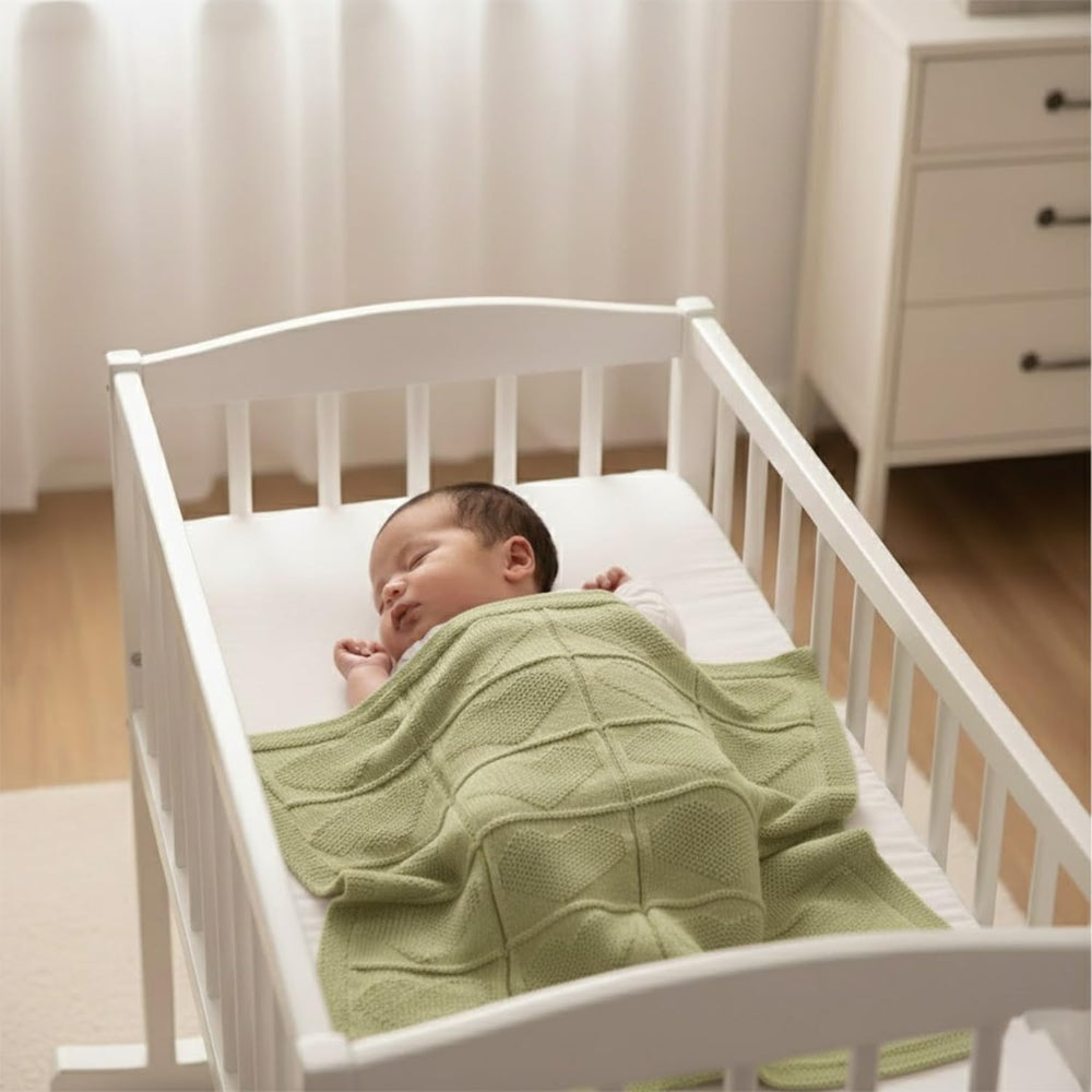 Grewear blanket's breathable cotton keeps babies comfortable on outings.