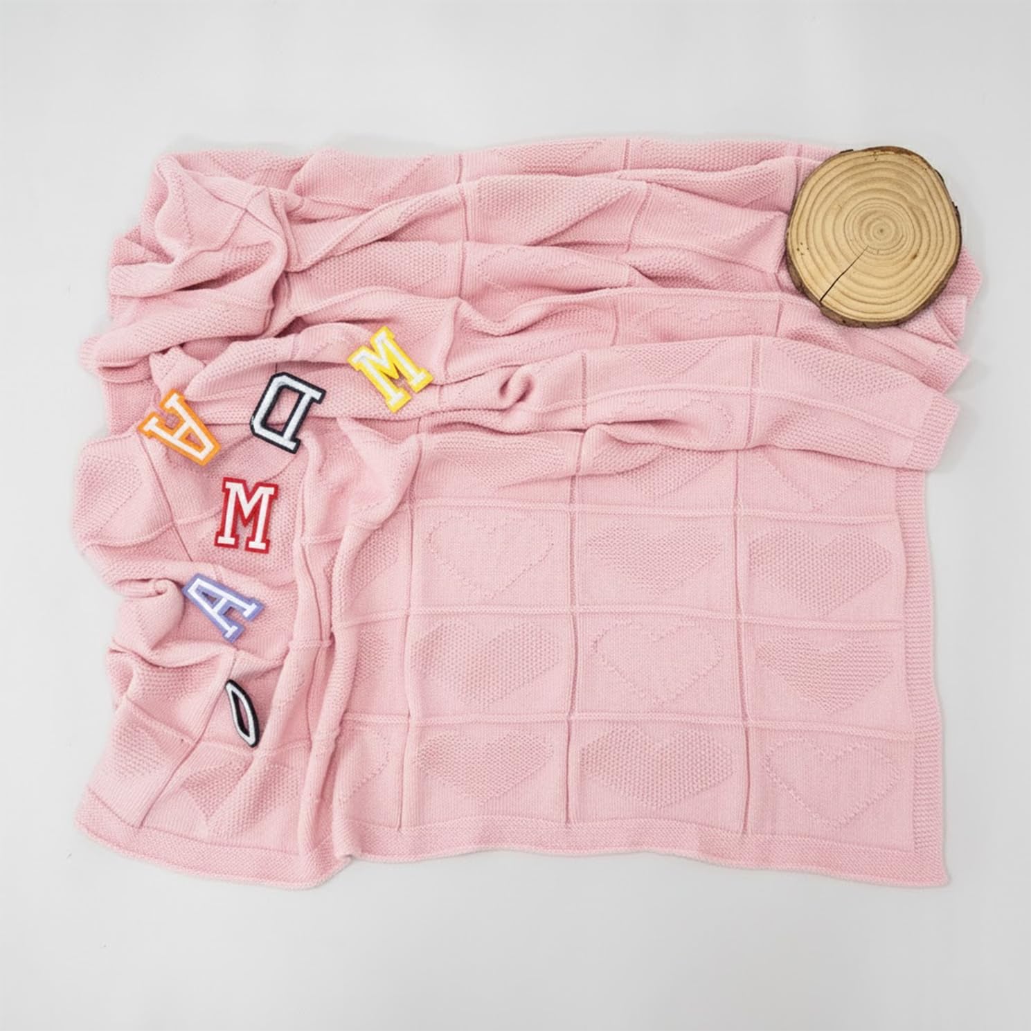 Grewear nursery blanket in soft breathable cotton for year‑round comfort.