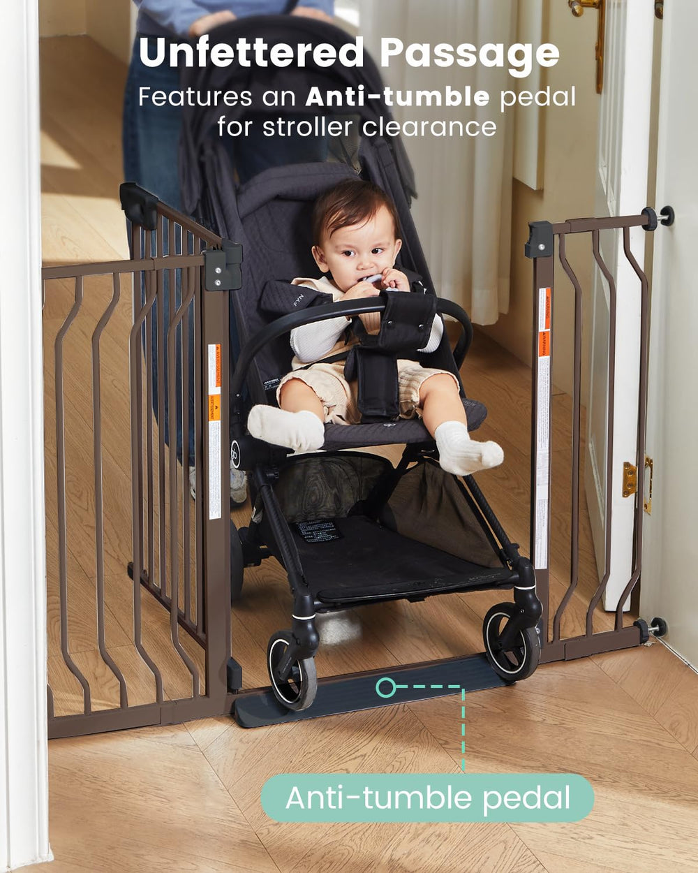GROWNSY Mom's Choice gate shows pressure-mounted design with red indicator