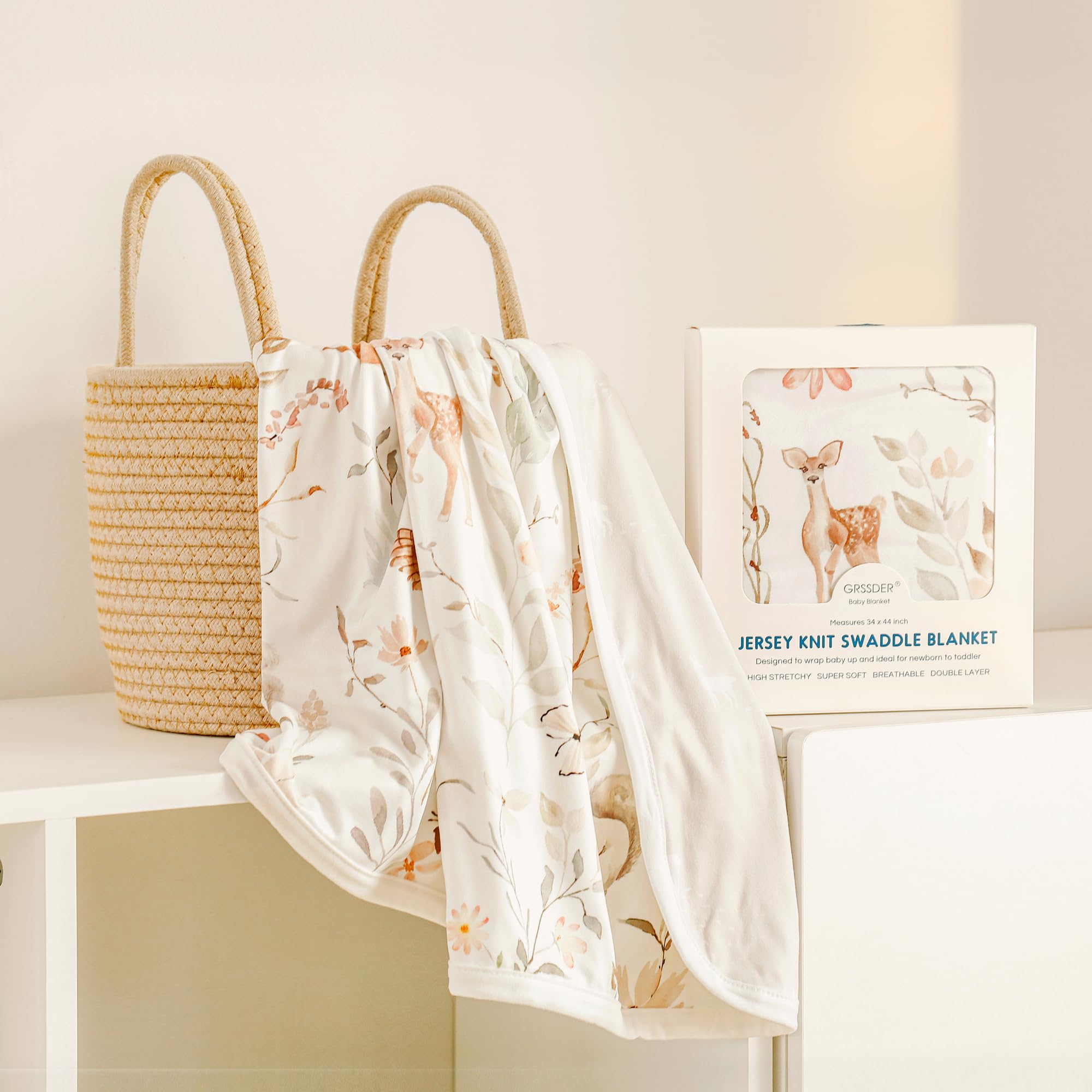 GRSSDER baby blanket stylish nursery print enhances room décor.