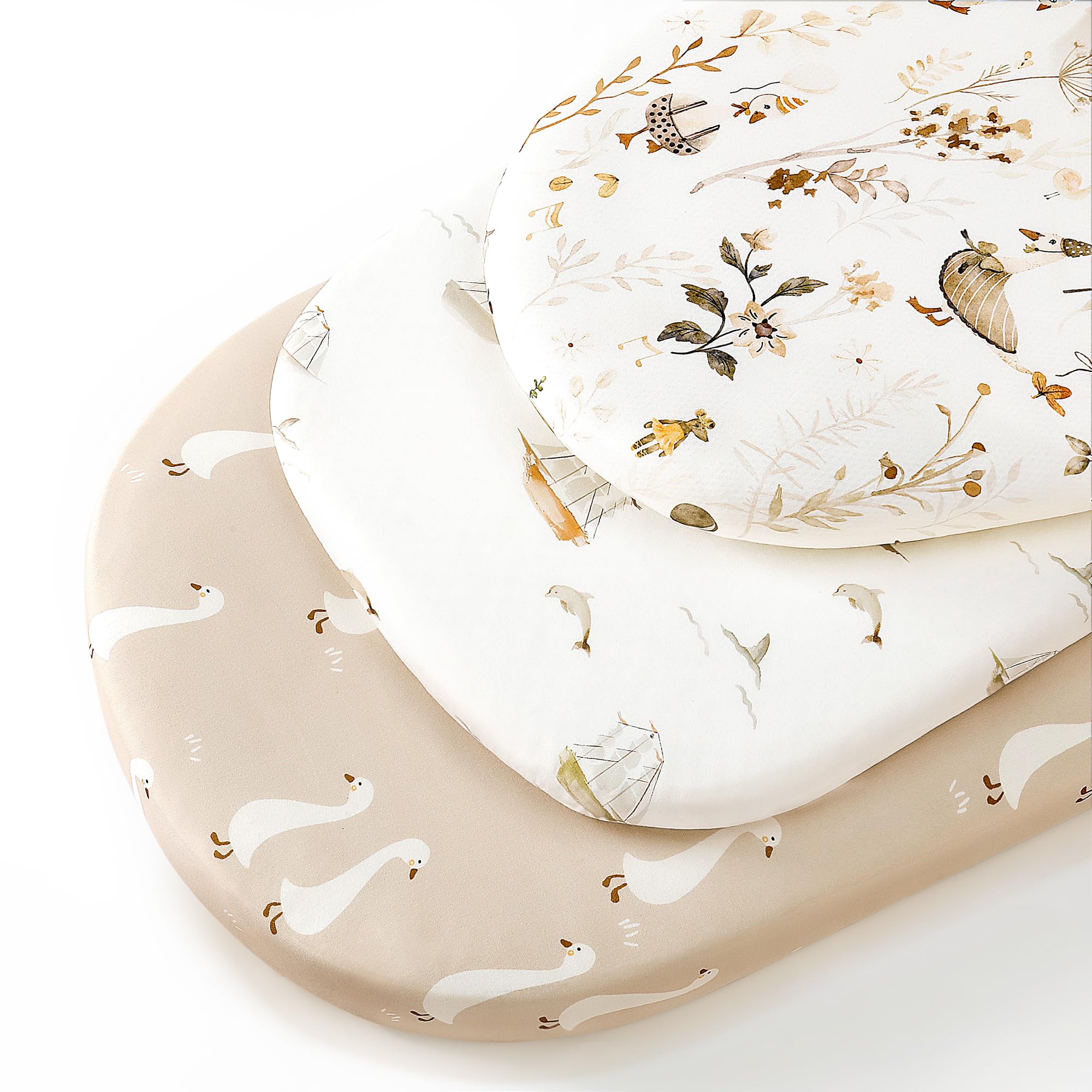 GRSSDER universal-fit bassinet sheet displaying oval and rectangle compatibility.