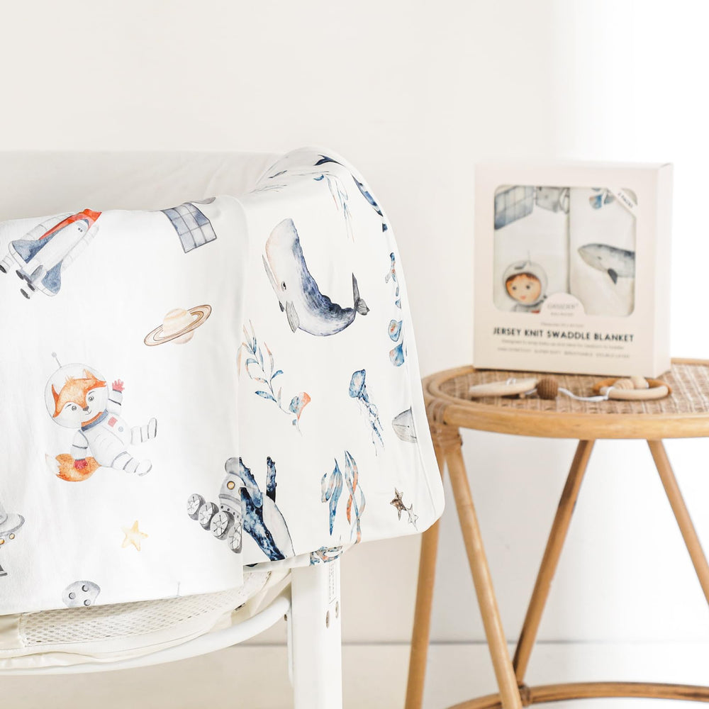 GRSSDER crib sheet soft material provides familiar comfortable feel for tender baby skin.