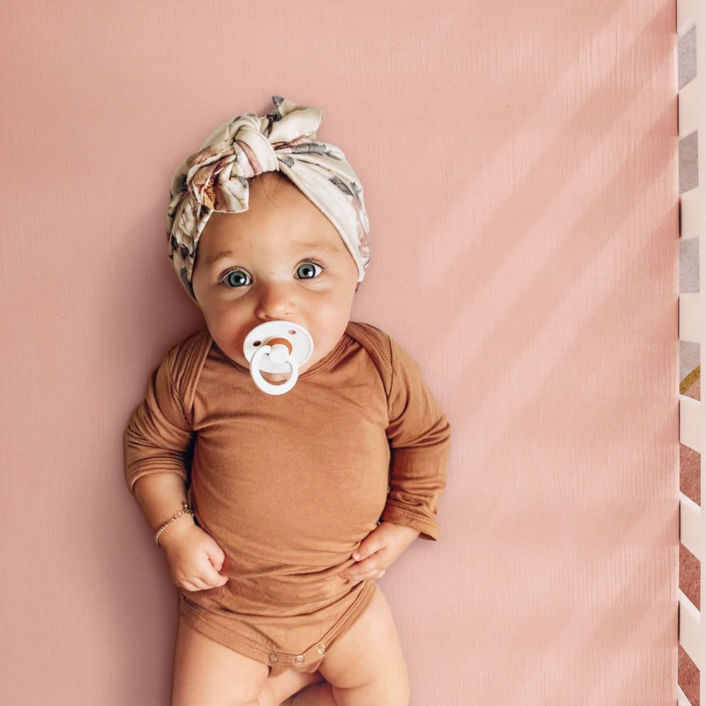 GRSSDER durable, machine-washable crib sheet for frequent laundry