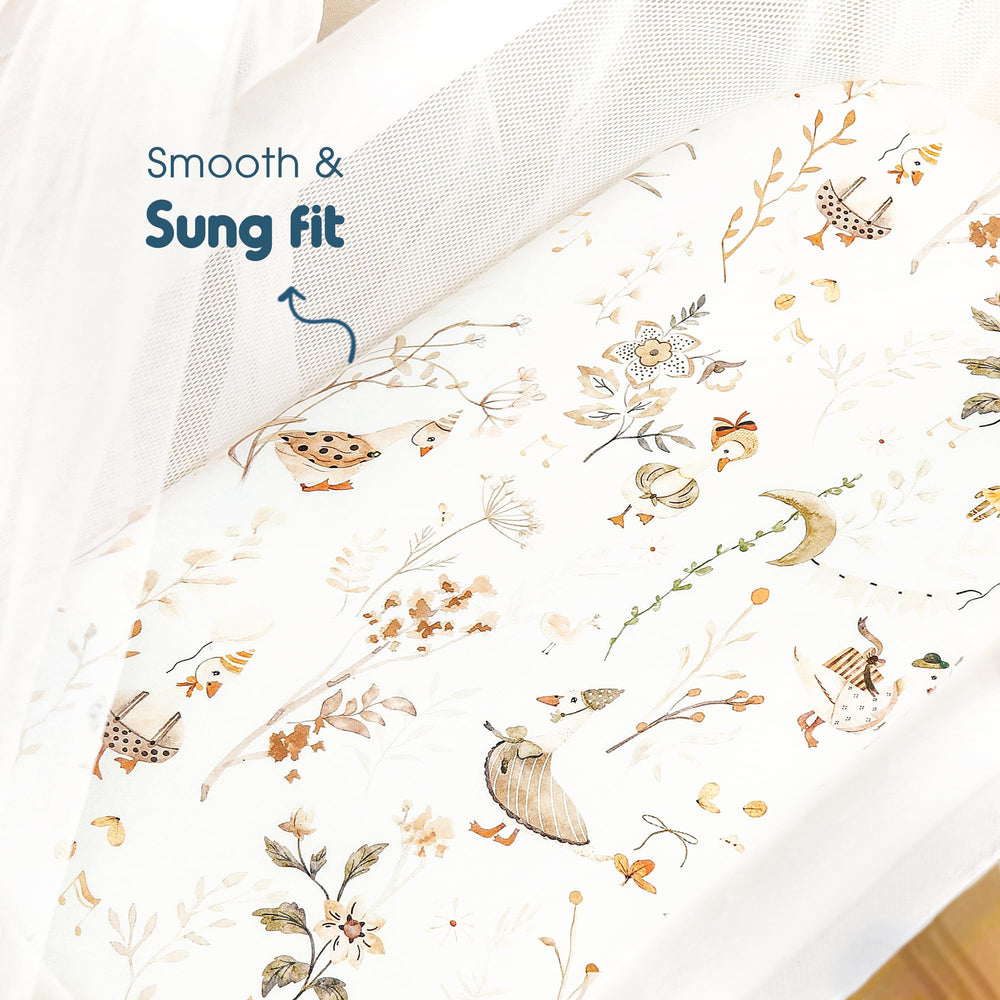 GRSSDER elastic-bottom design lets you apply sheets in seconds for quick changes.