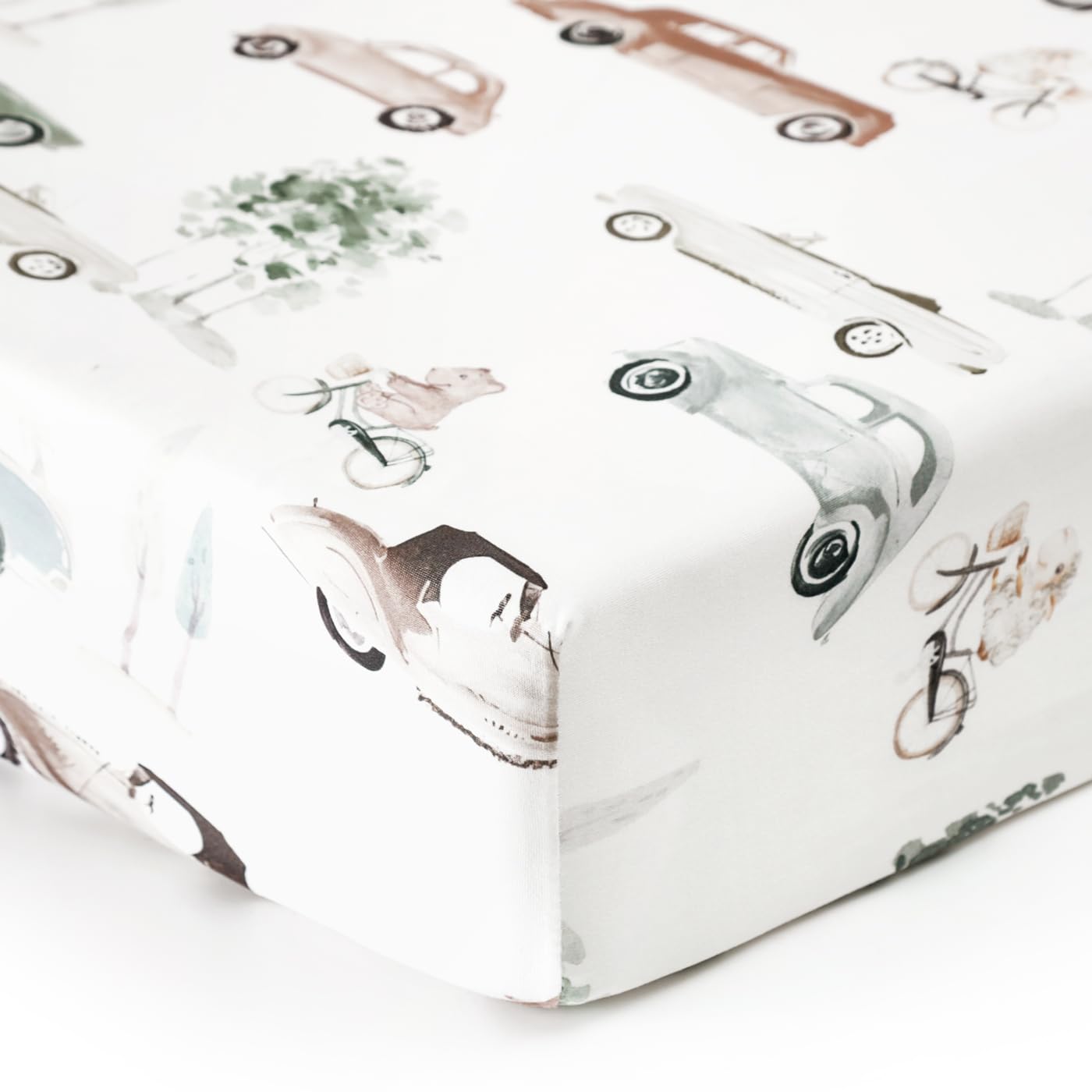 GRSSDER elastic-edge secure-fit crib sheet resists slipping