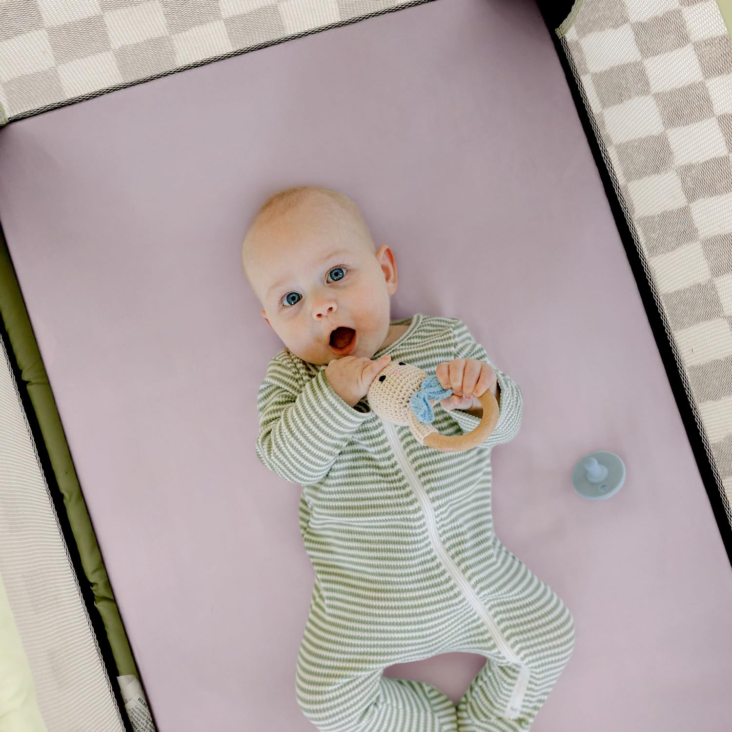 GRSSDER mini-crib mattress sheets machine washable for easy care.