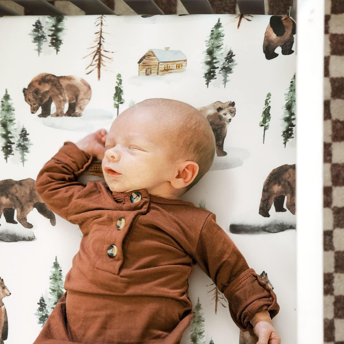GRSSDER bear-rainbow print on sheets adds cute, calming touch to nursery sleep.