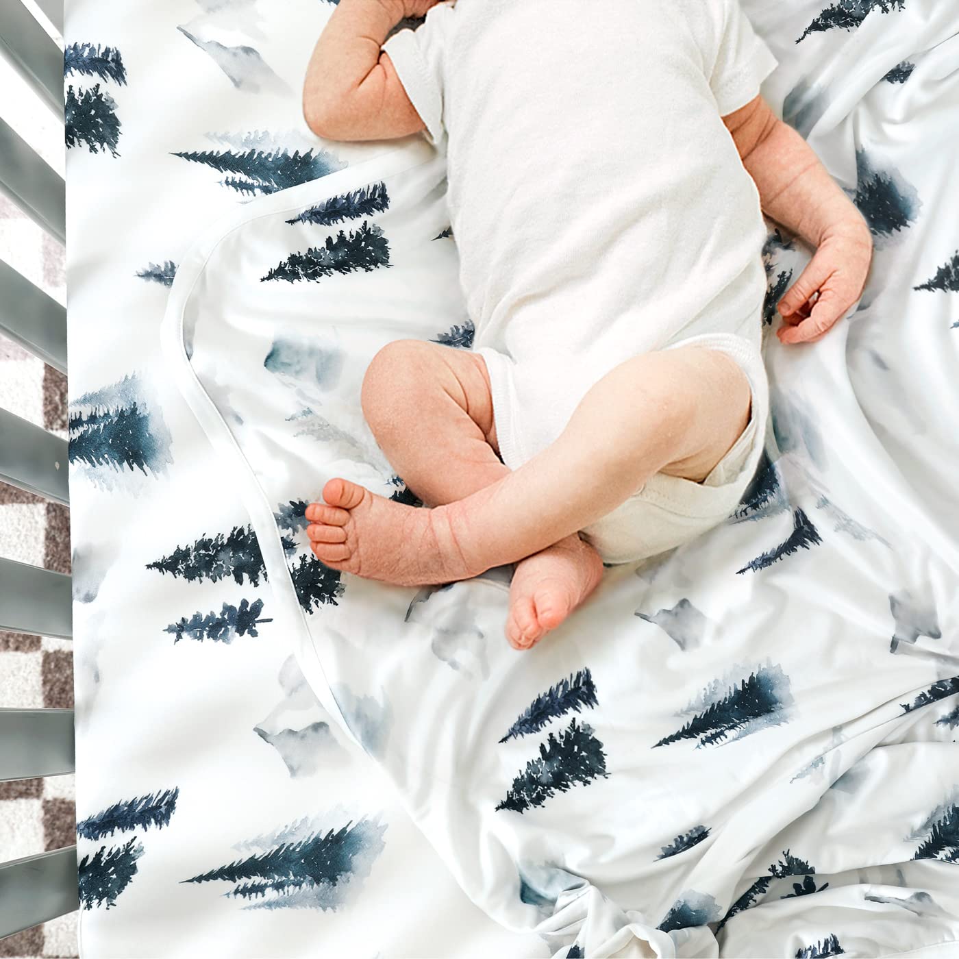 GRSSDER wild-forest design on nursery blanket for modern decor