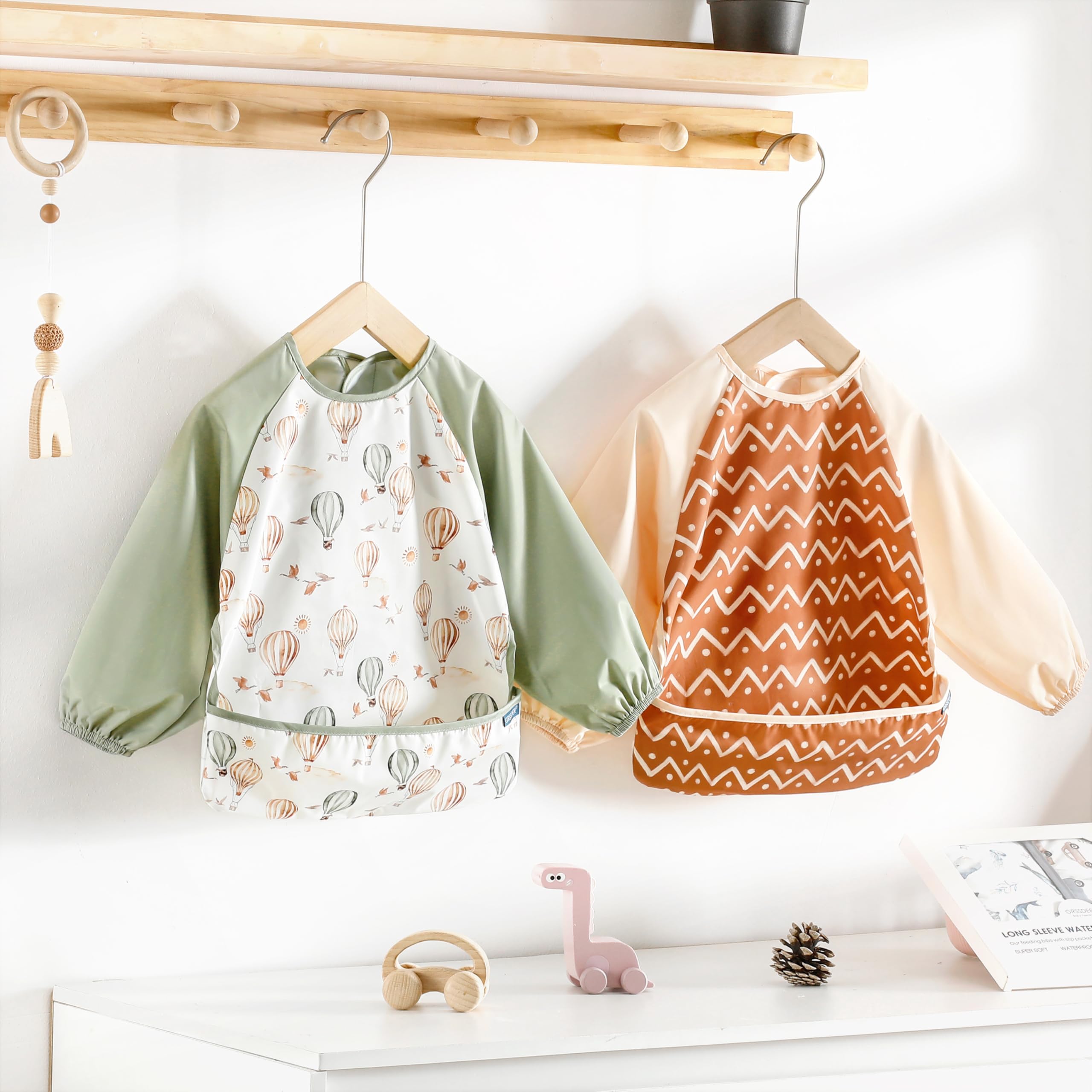 GRSSDER OEKO-TEX certified bibs protect sensitive skin during meals.