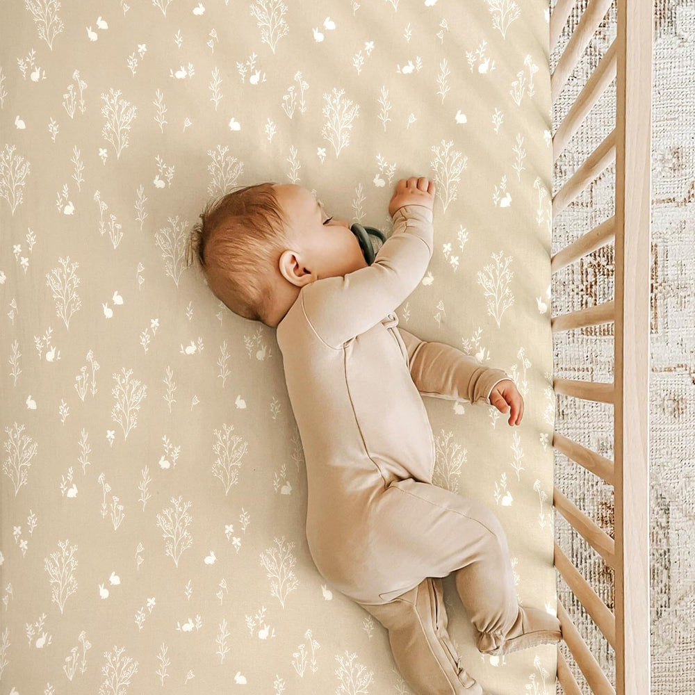 GRSSDER machine-washable crib sheet in watercolor rabbit pattern stays soft